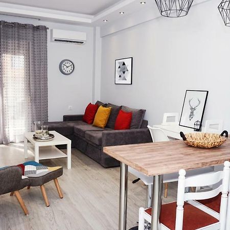 Cozy Home In Thessaloniki Center エクステリア 写真