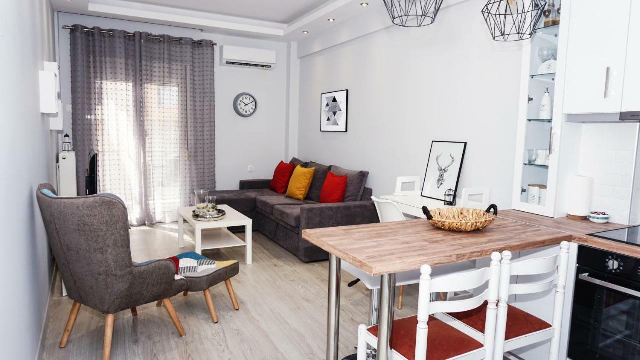 Cozy Home In Thessaloniki Center エクステリア 写真
