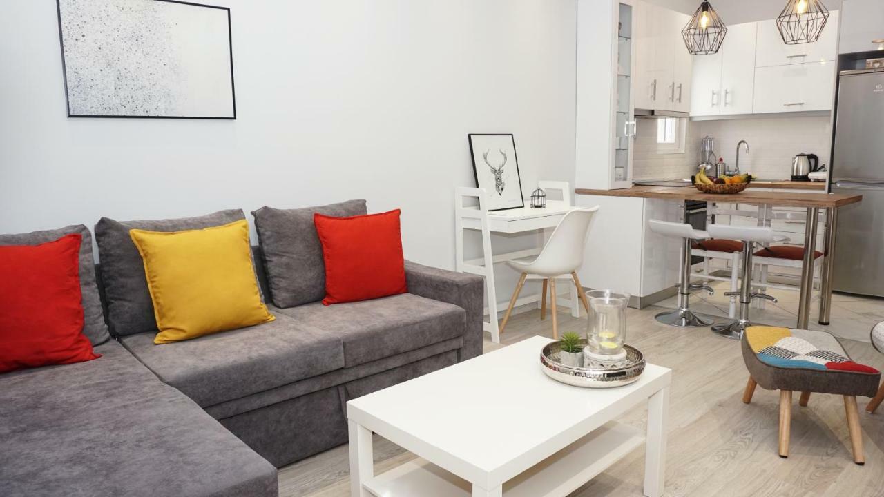 Cozy Home In Thessaloniki Center エクステリア 写真